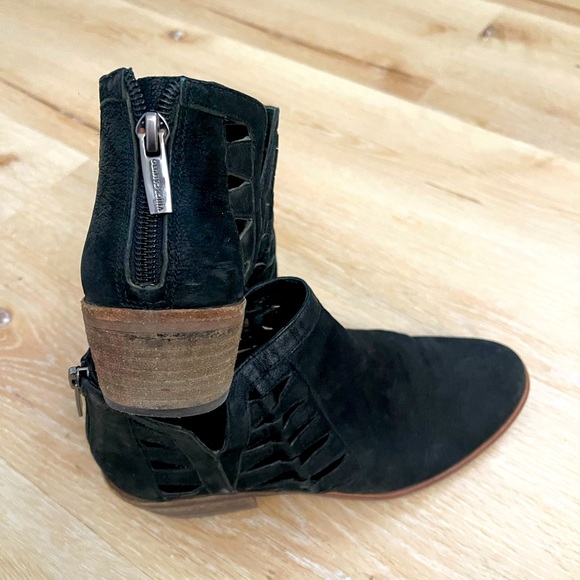 Vince Camuto Peera Booties - Picture 2 of 3